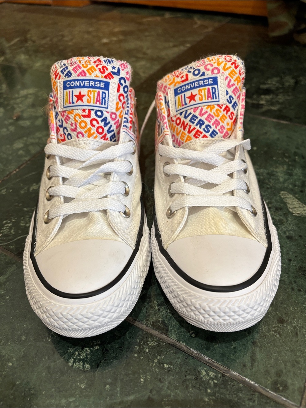 Converse White Low Top Sneakers with padded Multicolor Logo Tongue